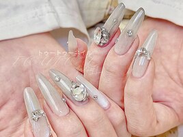 ダイヤモンドネイル