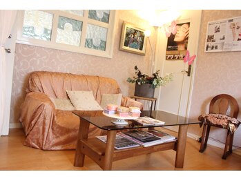 アンジェリカビューティー(Angelica Beauty)/施術ルーム2ソファ