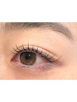 ナチュラル上品な目元にしたい