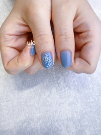 ブルー押し花ネイル