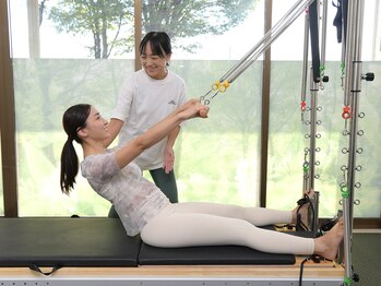 ライフメイク 各務原鵜沼店(LIFEMAKE)/猫背・反り腰改善ピラティス