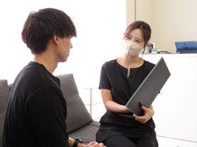 シャイン 佐賀店(SHINE)の雰囲気（カウンセリング風景です♪無理な勧誘は一切無し♪）