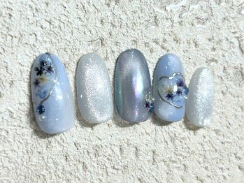 ナナネイル(Nana.Nail)/涼しげフラッシュ×押し花ネイル