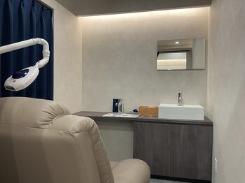 ダンブランシュサンダ(dents Blanches SANDA)/シンプルで広々とした個室