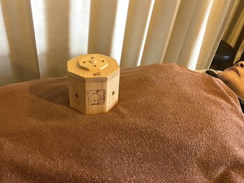 あいいろ鍼灸整体サロンの写真/箱灸で骨盤内臓を温め、血行促進♪代謝がUPし、冷えを改善します◎寒い時期のお悩みも根本改善！