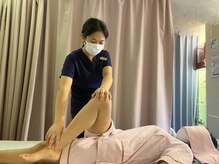 健楽庵整体院/施術シーン2