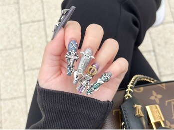 エムネイル(M-Nail)の写真/【持ち込みデザイン/長さだしOK◎】1500種類以上のパーツの品揃え★他店では出来なかったアートも◎