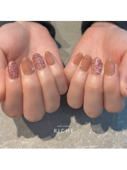 リッシュ(RICHE)/冬の上品ピンクツイードネイル