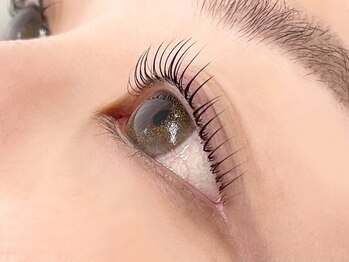 トリート アイラッシュアンドネイルサロン(treat eyelash&nail salon)の写真/ダメージまつげを補修《ケラチンまつげパーマ/ラッシュリフト》高技術な似合わせマツエクはデザイン力も◎ 