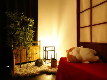 はなころん/和の待合スペースです