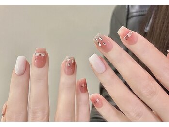 ユミ(U.MI.)/チークネイル