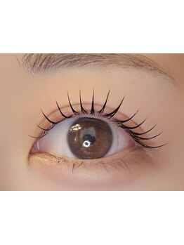 特別な日に合う華やかな目元にしたい