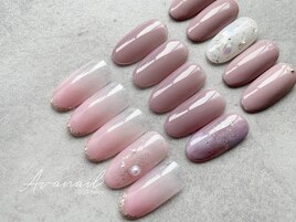 【シンプルニュアンスネイル】