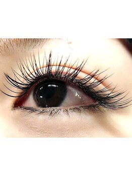 ボリュームのある目元にしたい