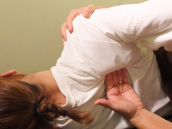 しょうわまち整骨院/整体院の写真/【施術歴25年】その場しのぎは一切なし!県内稀少"首肩こり"専門店★自慢の”肩甲骨はがし”で不調徹底解消