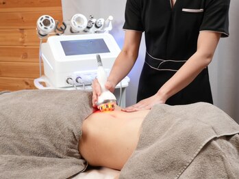 ツキ(TSUKI)の写真/【憧れのくびれを手に】背中+お腹を集中引き締め!姿勢改善も叶えて美シルエットへ☆ご納得のいく変化◎