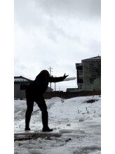 風冴(かぜさえ)/サロンの雪と戦うオーナー