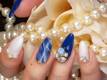 ナナズネイル 西小倉店(NANA's Nail)/ブログ更新中☆