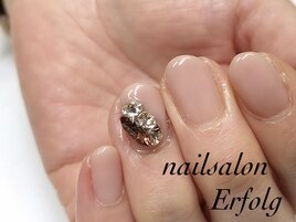 ビジューネイル初回8500円/銀座