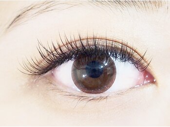 アイネイル(eyenail)/フラット×ボリュームのミックス