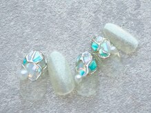 カトルナフ(quatre fois neuf)/ニュアンスパールモザイクネイル