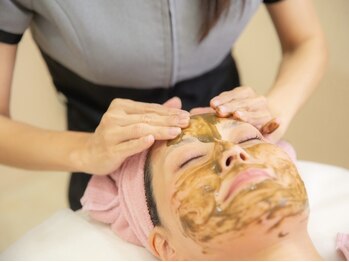 シェリルフェリシア(Cheryl Felicia)の写真/大人気のハーブピーリング導入!【痛み・剥離の少ない和漢ハーブピーリングCO2パック付き★120分¥11000】