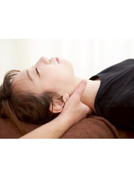 首・肩のつらさを改善したい