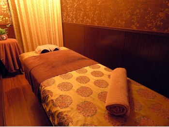 足悠 神楽坂店/ベッド