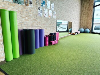 チャオフィットネスアンドピラティス アクロスモール泉北店(Ciao! Fitness&Pilates)/ストレッチエリア