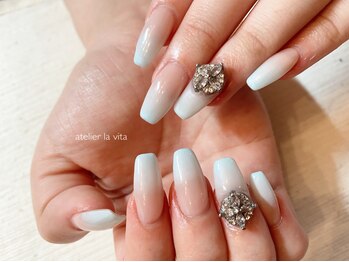 アトリエ ラビータ(atelier la vita)/スカルプ・カラーグラデーション