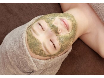 プラム(PLUM)/REVIハーブピーリング