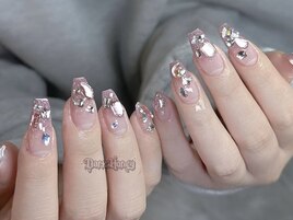 ピンクジュエリーネイル