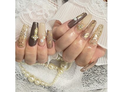 ホワイトネイル(White Nail)の写真
