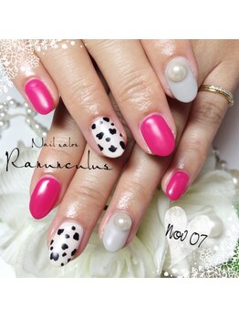 ラナンキュラス(Ranunculus)/ダルメシアン柄 マットNail