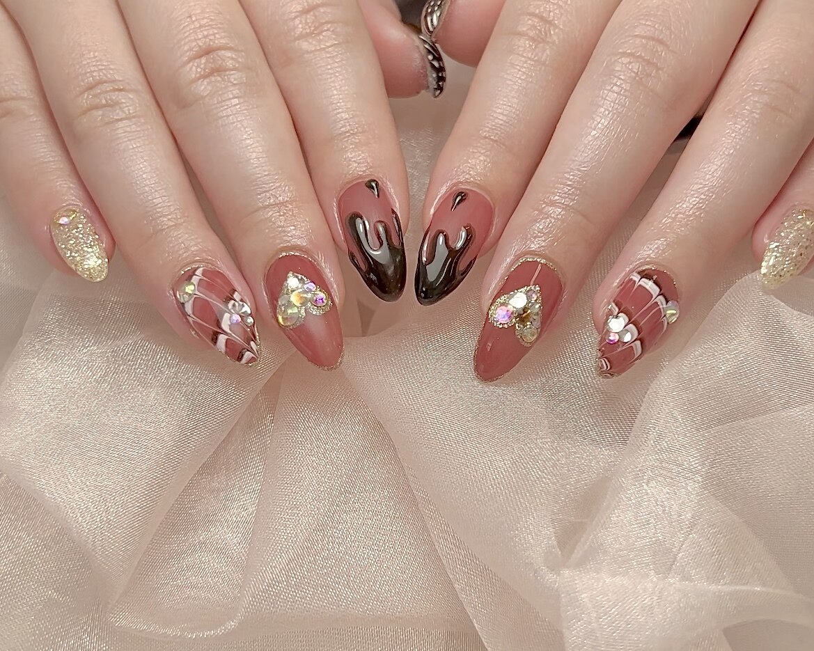 定額ネイルチップ１月〜２月末まで　いちご　バレンタイン　ワンホン　ニュアンス 定額ネイルチップ1月〜2月末まで いちご バレンタイン ワンホン