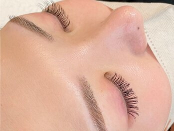 グラース(grace)の写真/【”取れないマツエク”を実感◎】カウンセリング×黄金比診断で360度美しい、理想のお目元へ大変身♪
