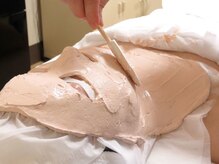 りりあすの雰囲気(温熱石膏パックの効果でリフトUPや肌質改善など複数のお悩みに♪)