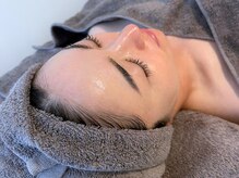 スリーサロン(THREE salon)/憧れの水光肌へ