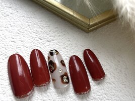 冬にピッタリなレオパードネイル