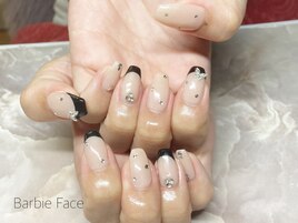 黒フレンチネイル