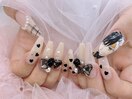 痛ネイル 黒ネイル