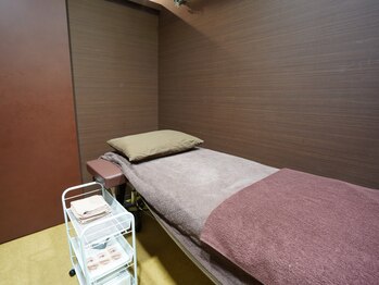 ティークリア ネイル アイラッシュ Baysalon店(T.Clear Nail)の写真/《お顔の第一印象UP◎》眉のバランスを整えて、垢抜け眉を手に入れよう♪【アイブロウスタイリング ¥4500】