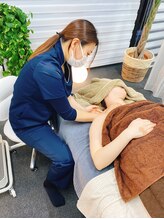 ソラナ(solana)/デコルテからググッと刺激を◎