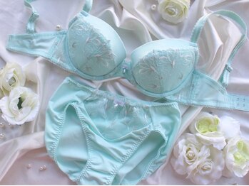 ミュウ(MUE)/育乳ブラ