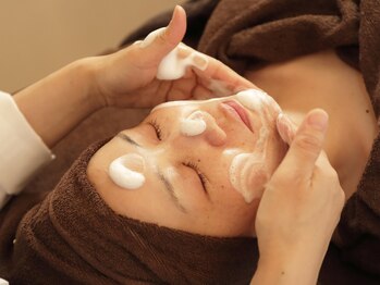 ククル(KUKULU)/【STEP 2】洗顔・ローション塗布