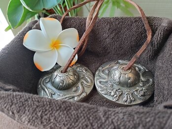 灯(ともる)/ティンシャ