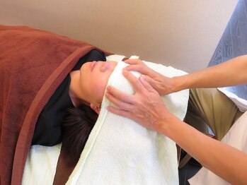 青葉台健康気功整体院/眼球疲労のお客様の至福時間♪