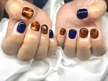 秋のべっ甲ネイル