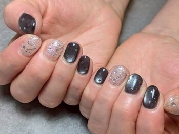 グロッシー ネイル 爪屋(Glossy nail)/施術者 トップネイリストCHIAKI