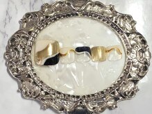 グリッター(GLITTER)/モノトーン×ゴールド